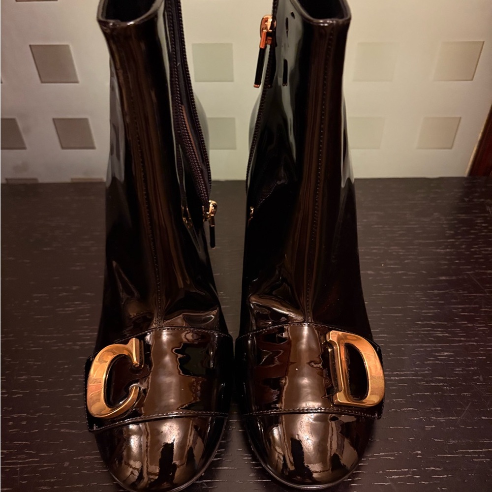 Dior
Patent leather boots - Picture 2 of 7